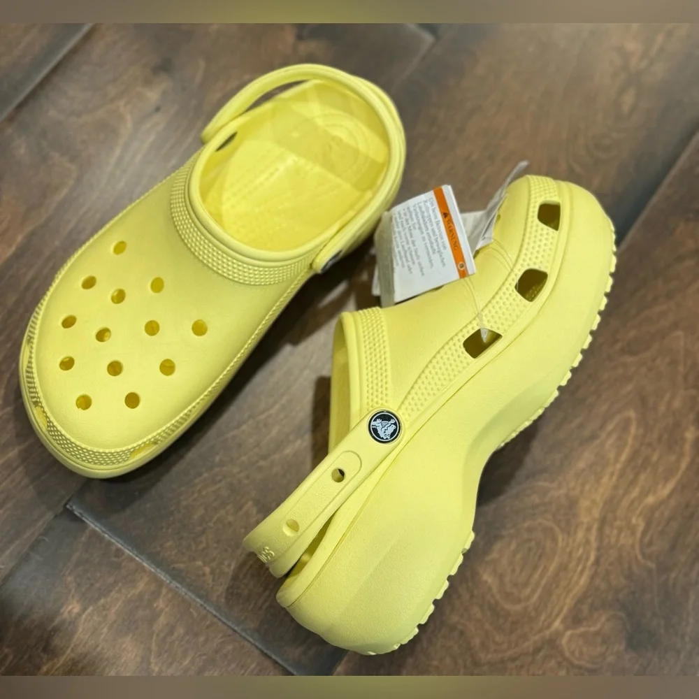 Crocs Classic Platform Clogs New- - Picture 13 of 16